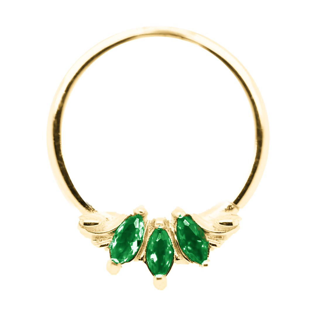 AuAdore Grandeur Chrome Diopside ring in yellow gold, photo-based color visualization using the slender original ring with the holding clip removed.